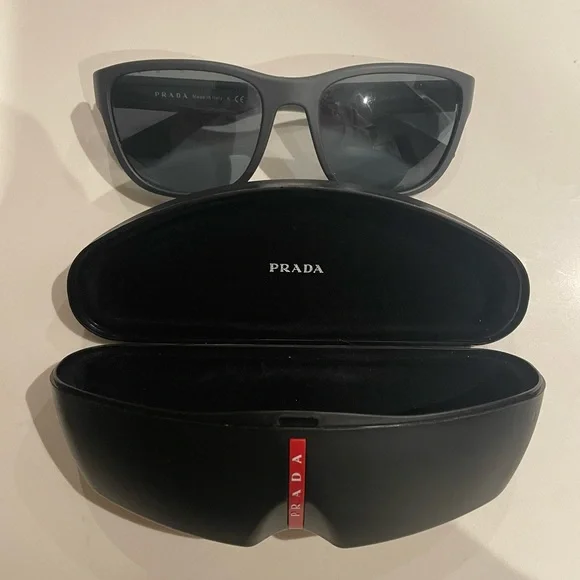 PRADA SUNGLASSES - Picture 5 of 5